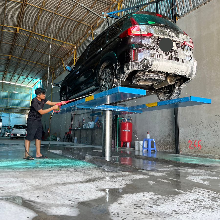 Rửa Gầm ô tô